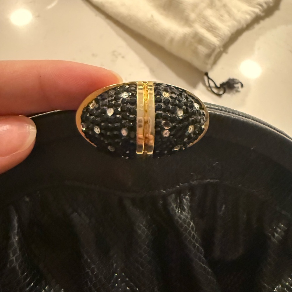 Chic Black Textured Clutch - Picture 2 of 5